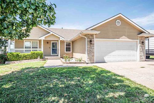 1512 Hickory Ln, Junction City, KS, 66441-2093 | Card Image