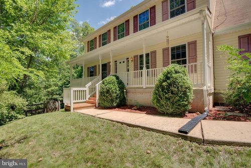 228 Warner Ln, HEDGESVILLE, WV, 25427-3740 | Card Image