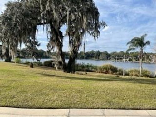 519 W Blue Water Edge Drive, EUSTIS, FL, 32736 | Card Image