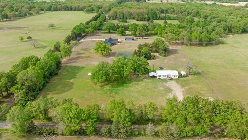 81 County Road 44880, Blossom, TX, 75416-3024 | Card Image