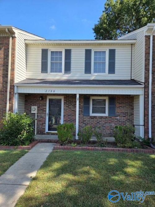 2188 Westbury Ct Sw, Decatur, AL, 35603-1828 | Card Image