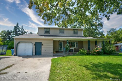 3514 Morrish Rd, Swartz Creek, MI, 48473-9756 | Card Image