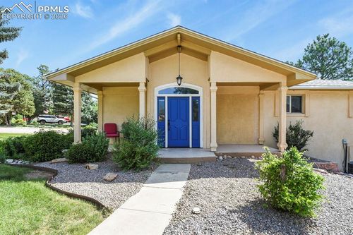 23 Crescent Ln, Colorado Springs, CO, 80904-1808 | Card Image