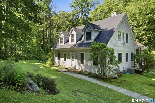 51 Mamanasco Rd, Ridgefield, CT, 06877-2403 | Card Image