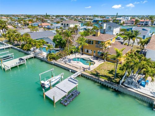 11260 5th St E, TREASURE ISLAND, FL, 33706-3020 | Card Image