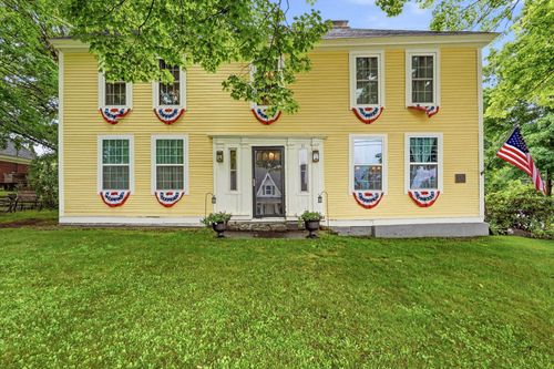 32 N Main St, Washington, NH, 03280-3305 | Card Image