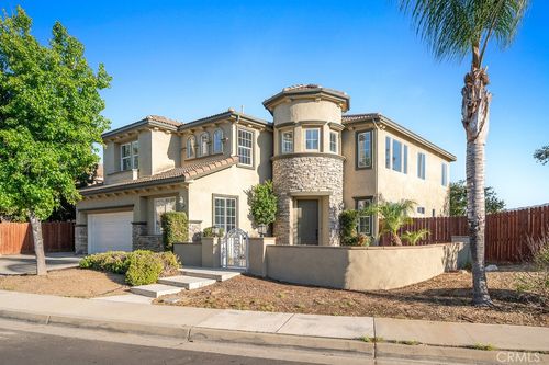 31501 Stoney Creek Dr, Lake Elsinore, CA, 92532-0300 | Card Image