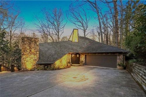 562 Pine Valley Rd Se, Marietta, GA, 30067-4828 | Card Image