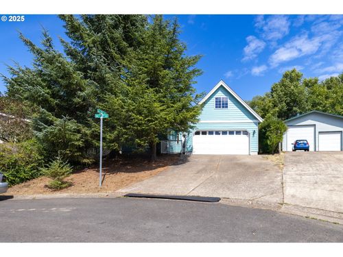 335 Ne 70th Dr, Newport, OR, 97365-9609 | Card Image