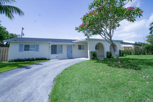 214 Sw 3rd St, Boca Raton, FL, 33432-5916 | Card Image