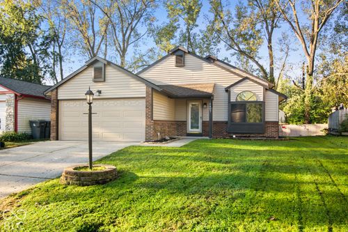 5807 Timber Lake Way, Indianapolis, IN, 46237-2278 | Card Image