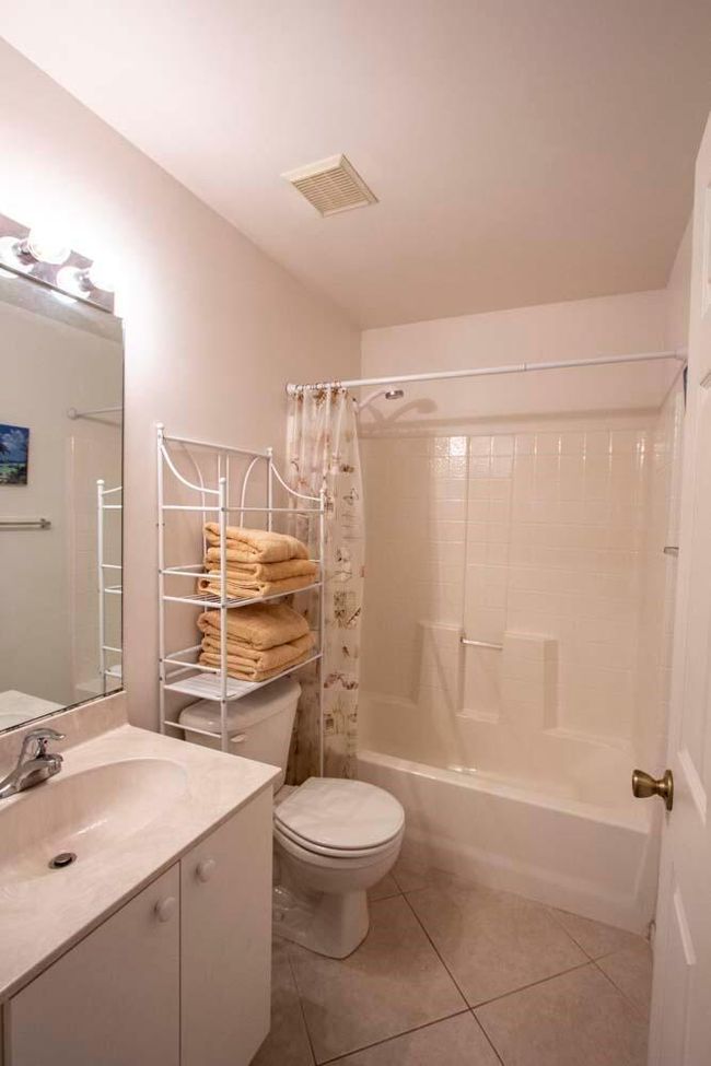 1019 Se Euclid Ln, House other with 3 bedrooms, 2 bathrooms and null parking in Port St Lucie FL | Image 23