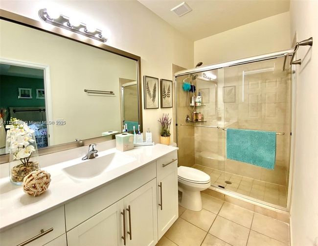 10607 W 34 Th Ct, Townhouse with 3 bedrooms, 3 bathrooms and null parking in Hialeah FL | Image 7