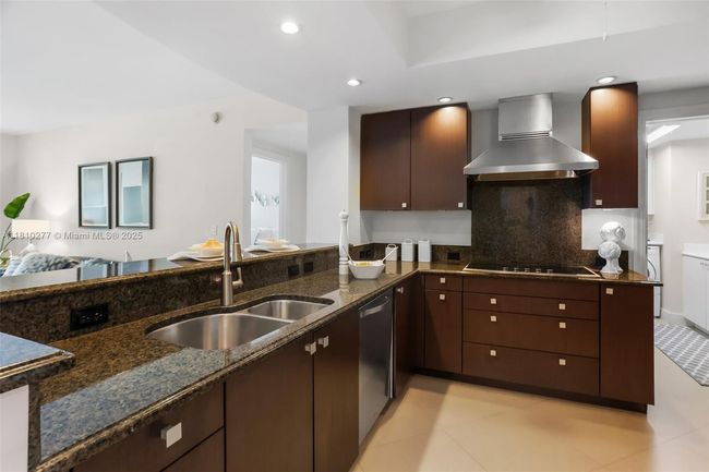 APT-508 - 1 N Ocean Blvd, Condo with 2 bedrooms, 2 bathrooms and null parking in Pompano Beach FL | Image 15