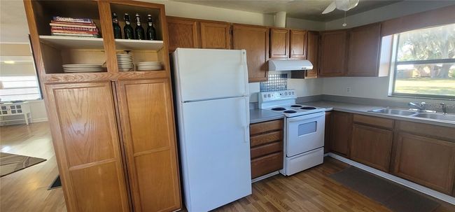327 4 Th St W, House other with 2 bedrooms, 2 bathrooms and null parking in Palmetto FL | Image 10