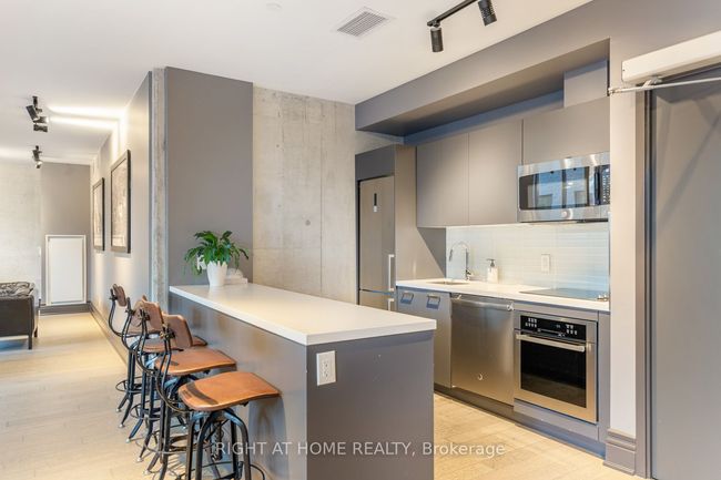 LPH02 - 608 Richmond St W, Condo with 2 bedrooms, 2 bathrooms and null parking in Toronto ON | Image 39