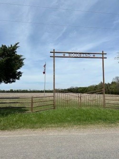 00000 Dog Creek Rd, Trenton, TX, 75490 | Card Image