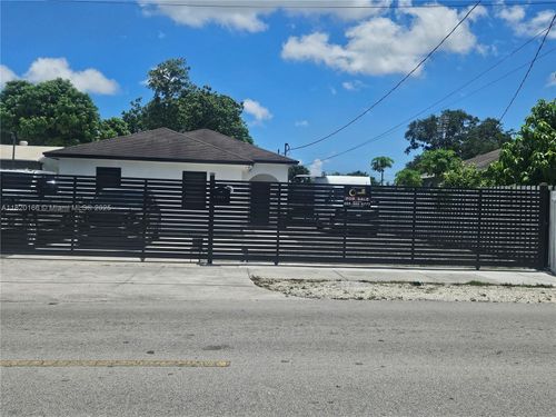3022 Nw 95th St, Miami, FL, 33147-2326 | Card Image