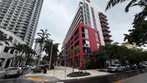 ph17-90 Ne 32nd Avenue, Miami, FL, 33137 | Card Image
