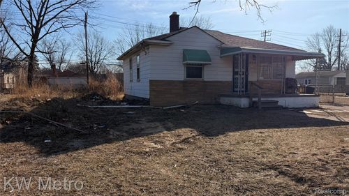 19728 Hoover St, Detroit, MI, 48205-1640 | Card Image