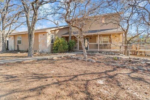 9 Ridgewood Cir, Wimberley, TX, 78676-2108 | Card Image