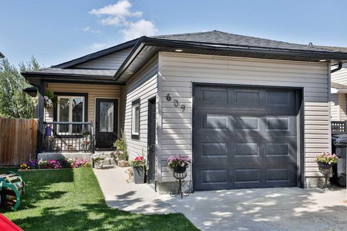 609 Squamish Lane W, Lethbridge, AB, T1K7W7 | Card Image