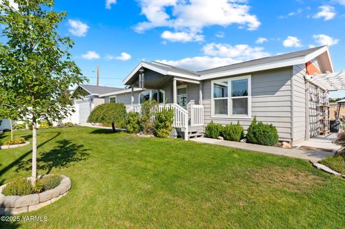 8705 Tieton Dr, Yakima, WA, 98908-1460 | Card Image