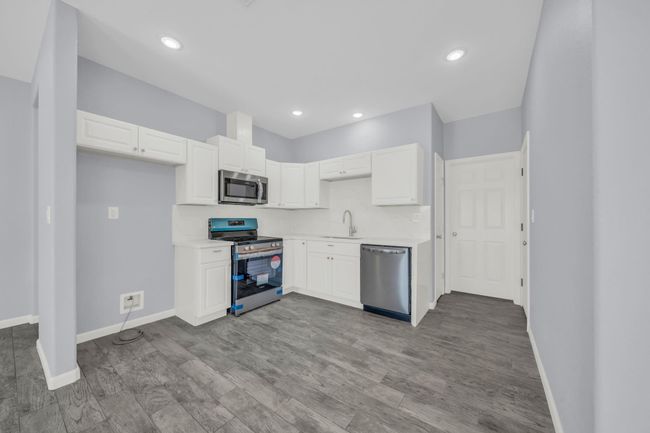 1107 W 2 Nd St, House other with 3 bedrooms, 2 bathrooms and 2 parking in Freeport TX | Image 20