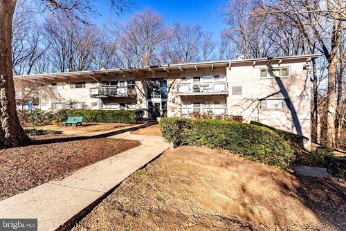 apt-203-7758 Donnybrook Ct, ANNANDALE, VA, 22003-4765 | Card Image