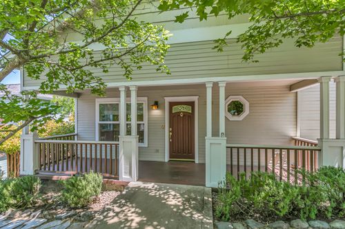 380 Hemlock Ln, Ashland, OR, 97520-1221 | Card Image