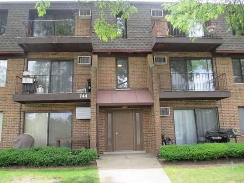4-744 N Briar Hill Ln, Addison, IL, 60101-2228 | Card Image