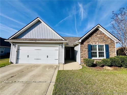 641 Hogart St, Raeford, NC, 28376-7570 | Card Image