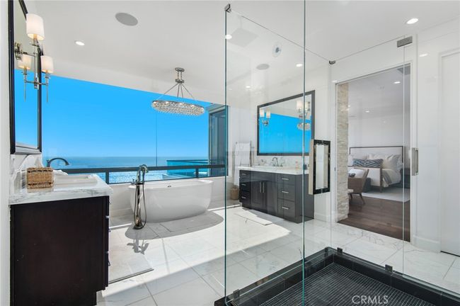2492 Glenneyre St, House other with 4 bedrooms, 6 bathrooms and 2 parking in Laguna Beach CA | Image 21