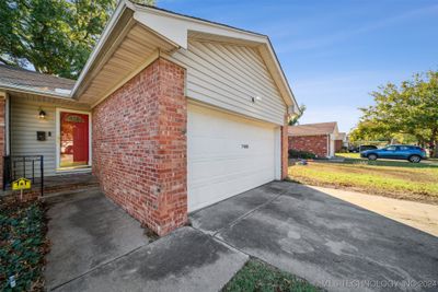 7480 E 30th Place, House other with 3 bedrooms, 1 bathrooms and null parking in Tulsa OK | Image 3