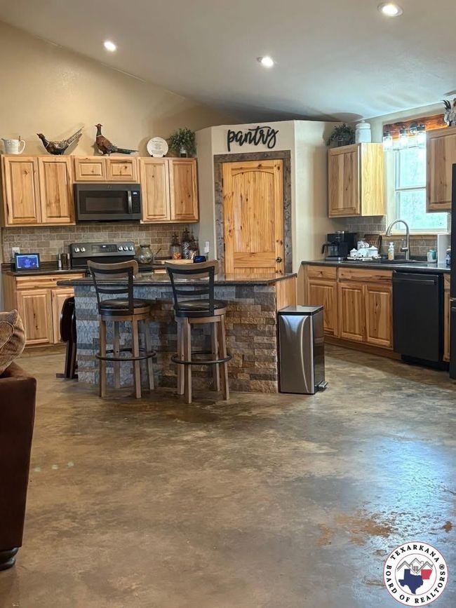 228 Pr 1070, House other with 3 bedrooms, 2 bathrooms and null parking in Doddridge AR | Image 7