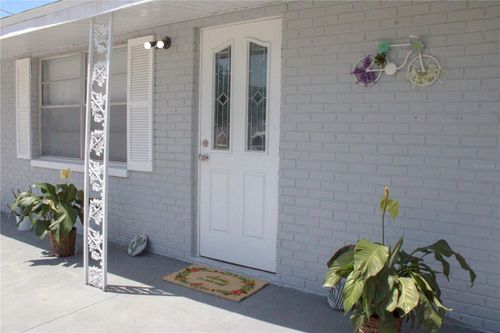 7012 Center Creek Dr, TAMPA, FL, 33615-2702 | Card Image