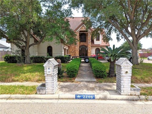 2206 Highland Dr, Weslaco, TX, 78599-3898 | Card Image