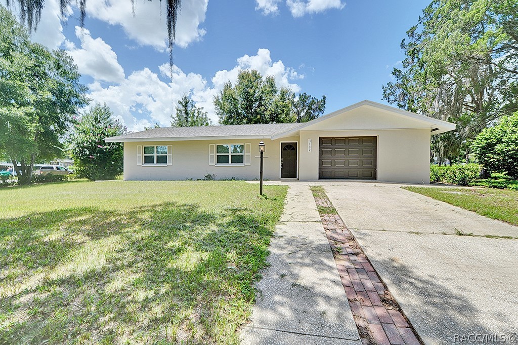 Suzie Ln, Inverness, FL 34452