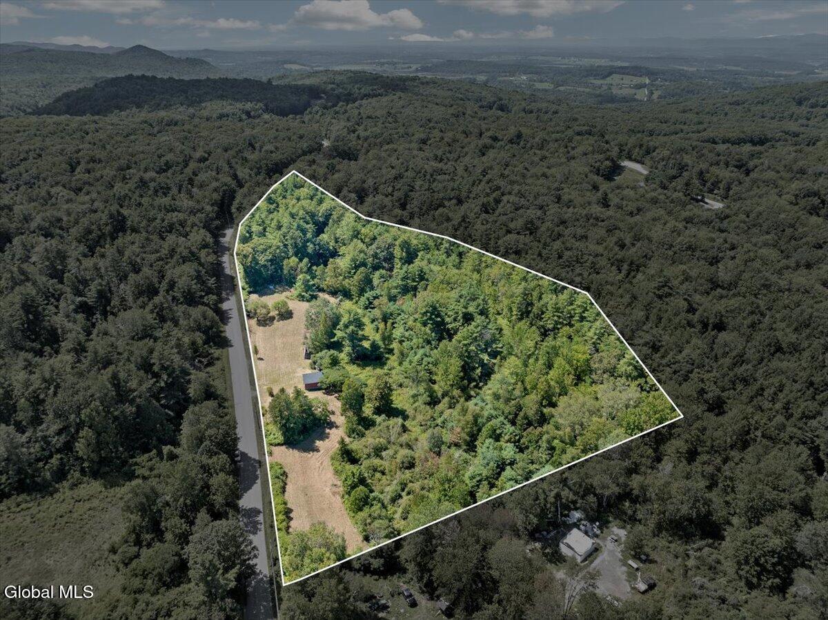Land in Granville