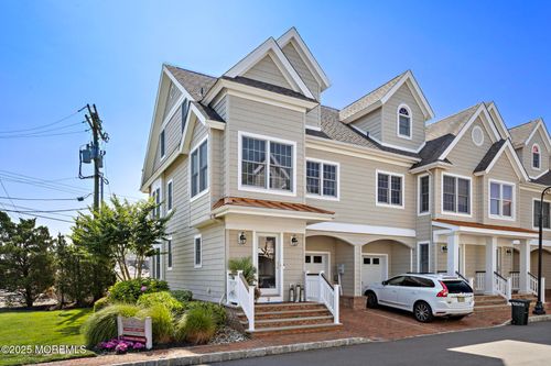1-2 Drawbridge Ln, Manasquan, NJ, 08736-3948 | Card Image
