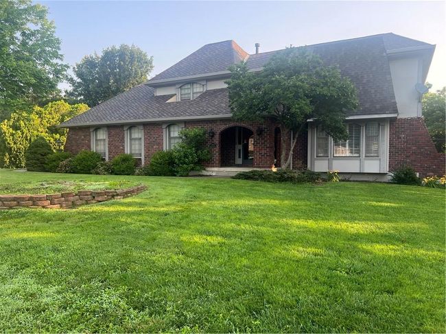 2004 Thunderbird Dr, House other with 4 bedrooms, 4 bathrooms and null parking in Harrisonville MO | Image 4