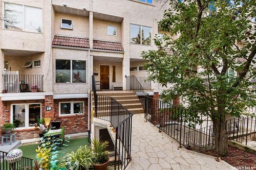27-2338 Assiniboine Ave E, Regina, SK, S4V2G2 | Card Image