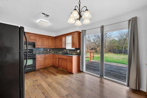34 Shirley Ln, Edmond, OK, 73003-5265 | Card Image