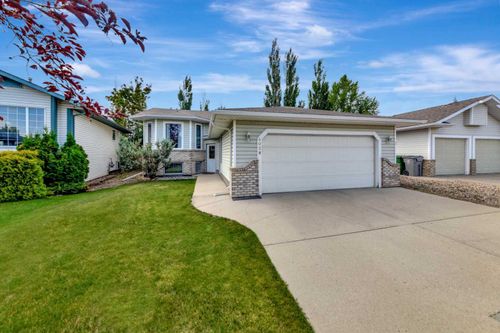 4028 60 Ave, Lloydminster, AB, T9V2S2 | Card Image