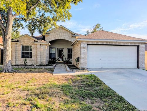 9706 Copperstream, Converse, TX, 78109 | Card Image