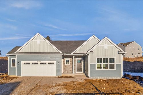 6725396 Vail Ln, Sussex, WI, 53089-1278 | Card Image