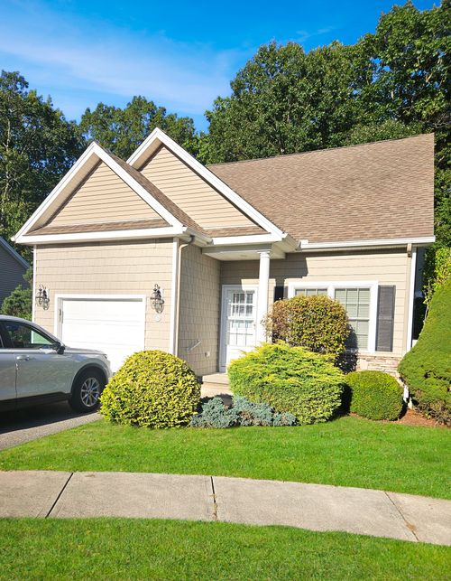 39-39 East Ct, Colchester, CT, 06415-2154 | Card Image