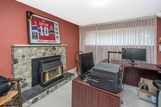 27337 29 A Avenue, House other with 7 bedrooms, 1 bathrooms and 6 parking in Langley BC | Image 37