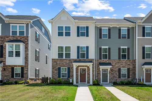 124 Fishermans Way, Poquoson, VA, 23662-1881 | Card Image