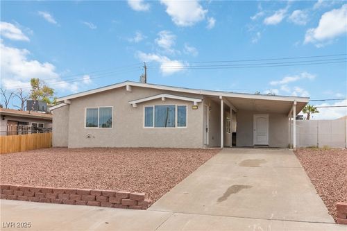 49 Constitution Ave, Henderson, NV, 89015-5702 | Card Image